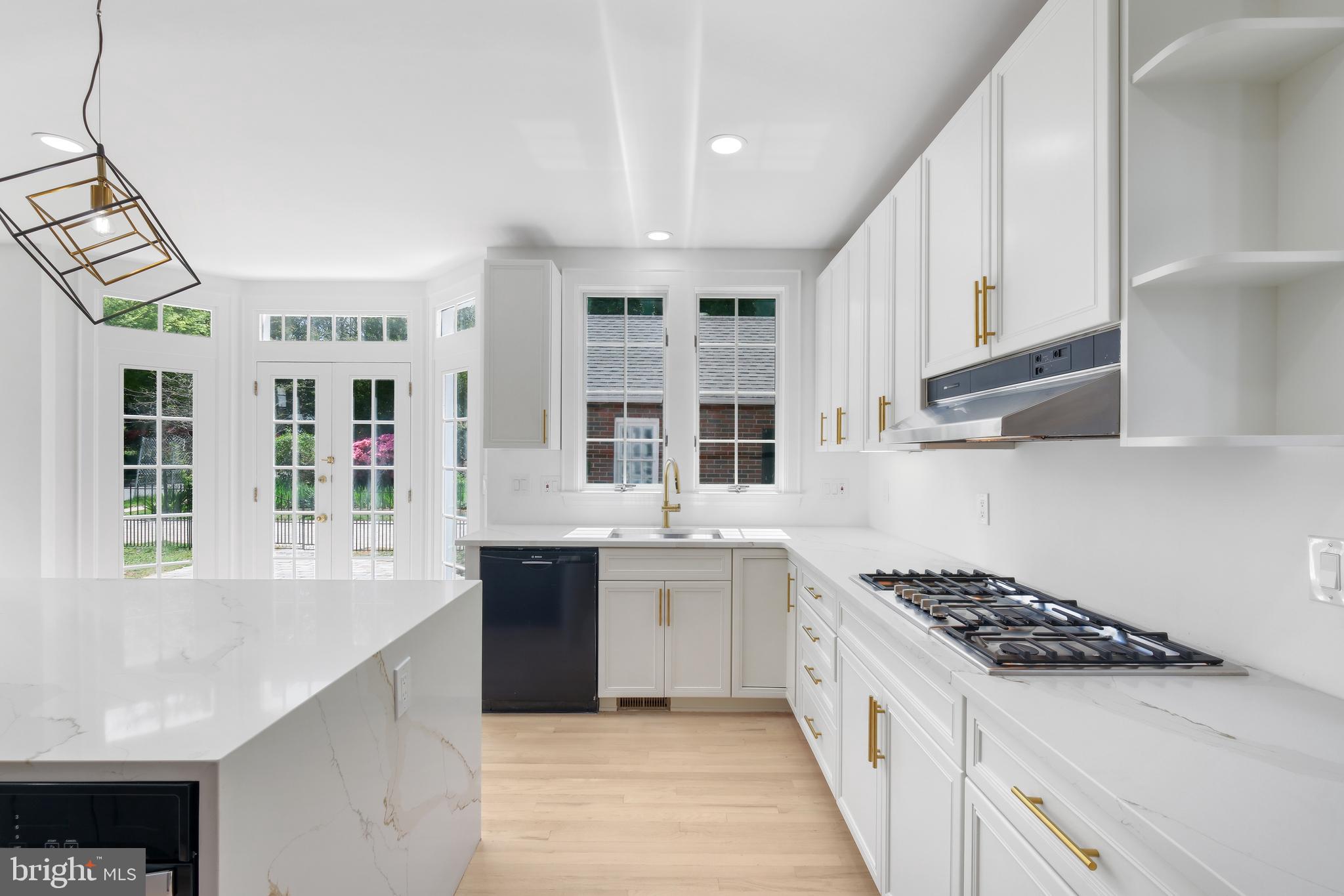 NORWOOD HEIGHTS - Residential Lease