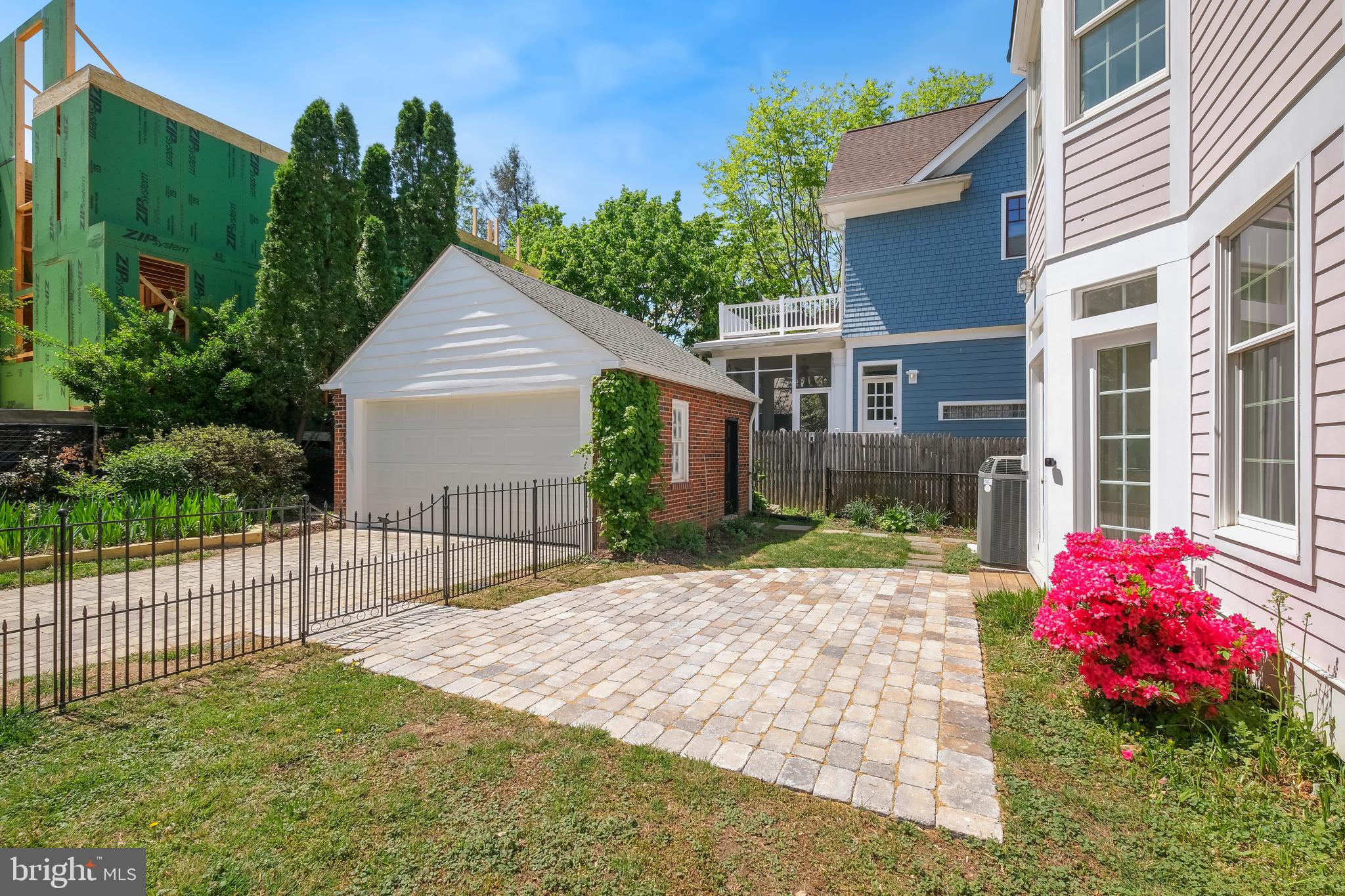 NORWOOD HEIGHTS - Residential Lease