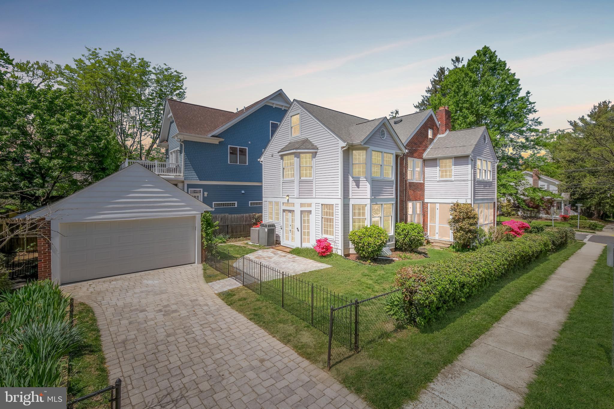 NORWOOD HEIGHTS - Residential Lease