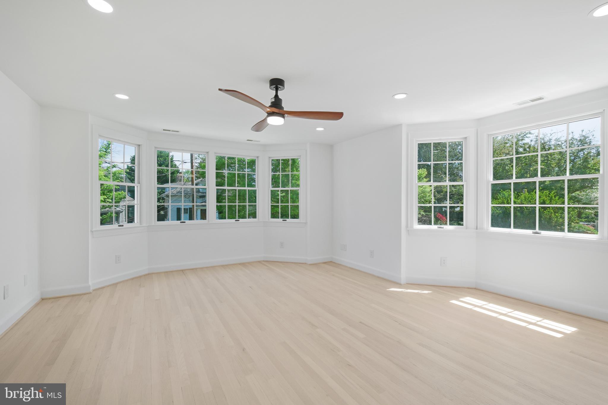 NORWOOD HEIGHTS - Residential Lease