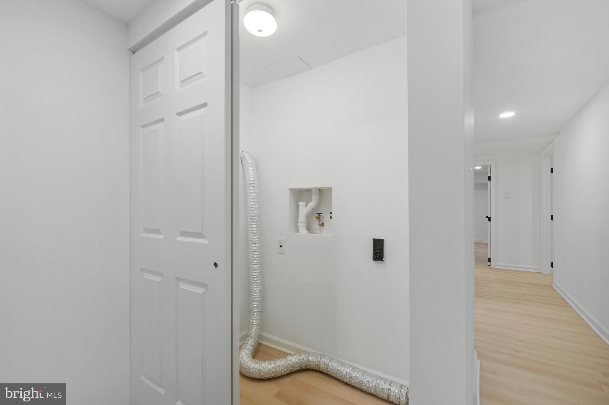 NORWOOD HEIGHTS - Residential Lease