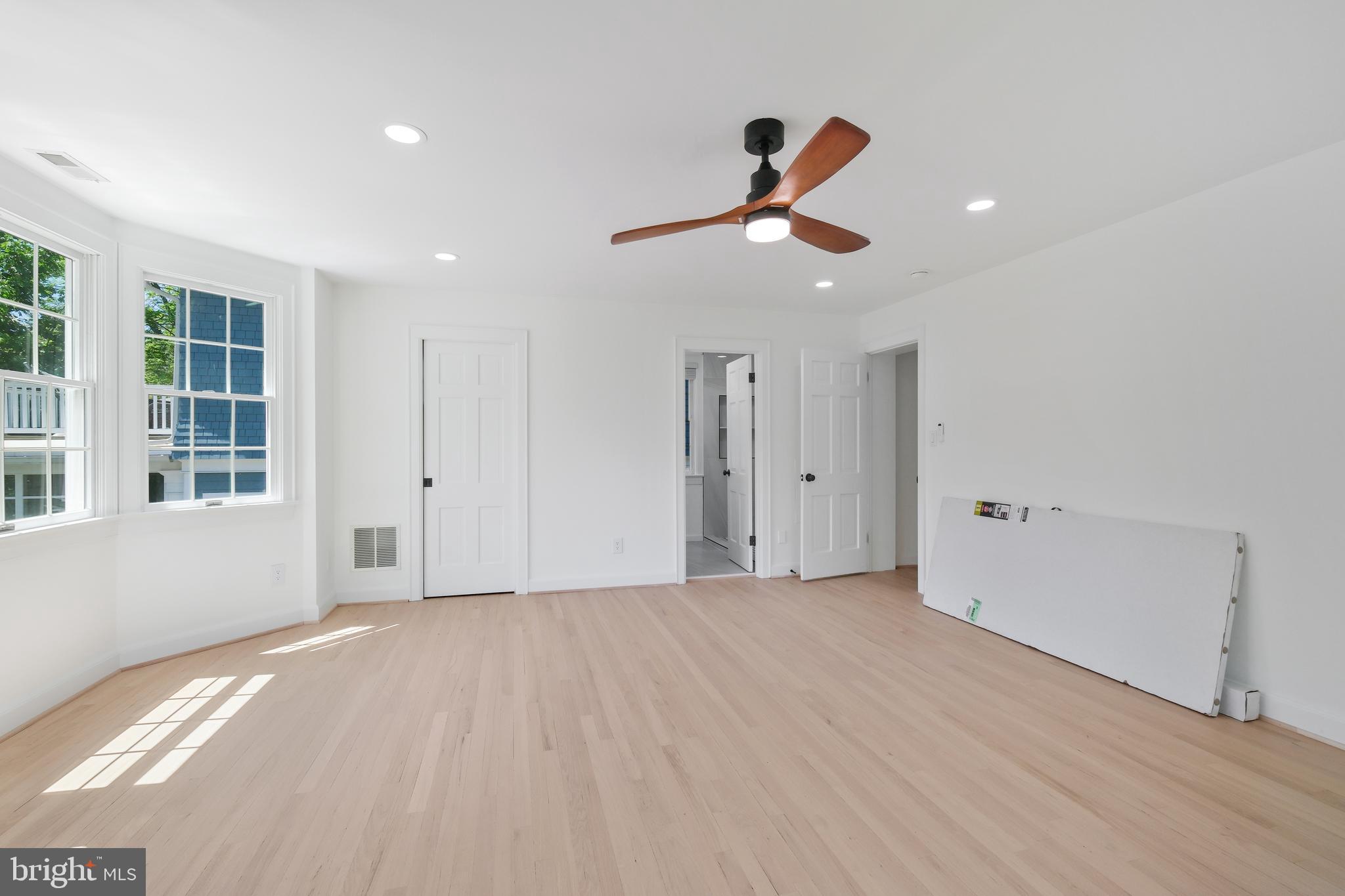 NORWOOD HEIGHTS - Residential Lease