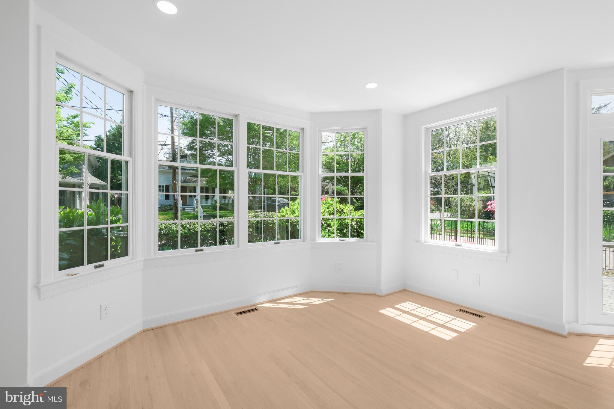 NORWOOD HEIGHTS - Residential Lease