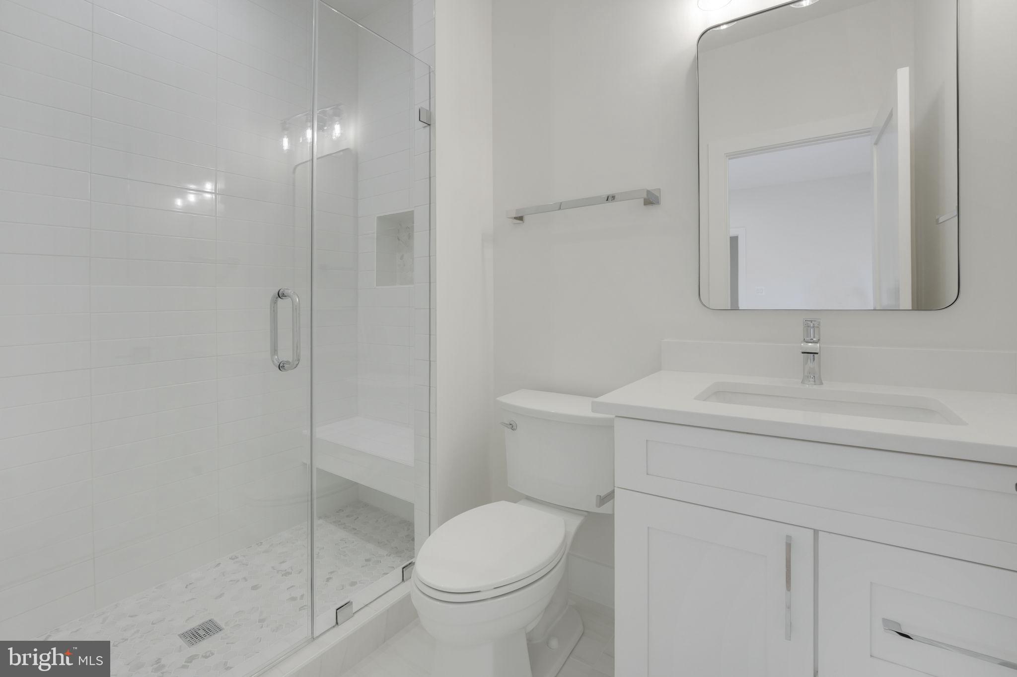 DONNA LEE GARDENS - Residential