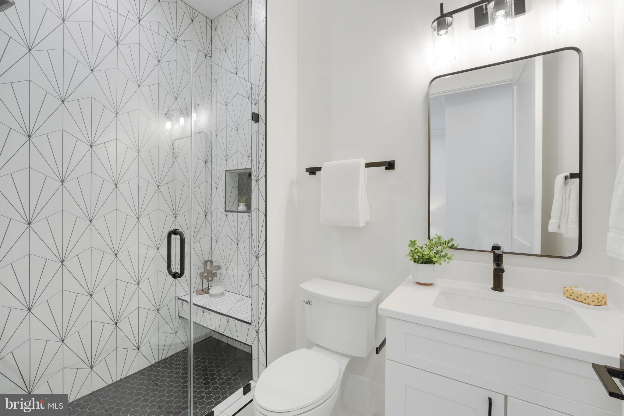 DONNA LEE GARDENS - Residential