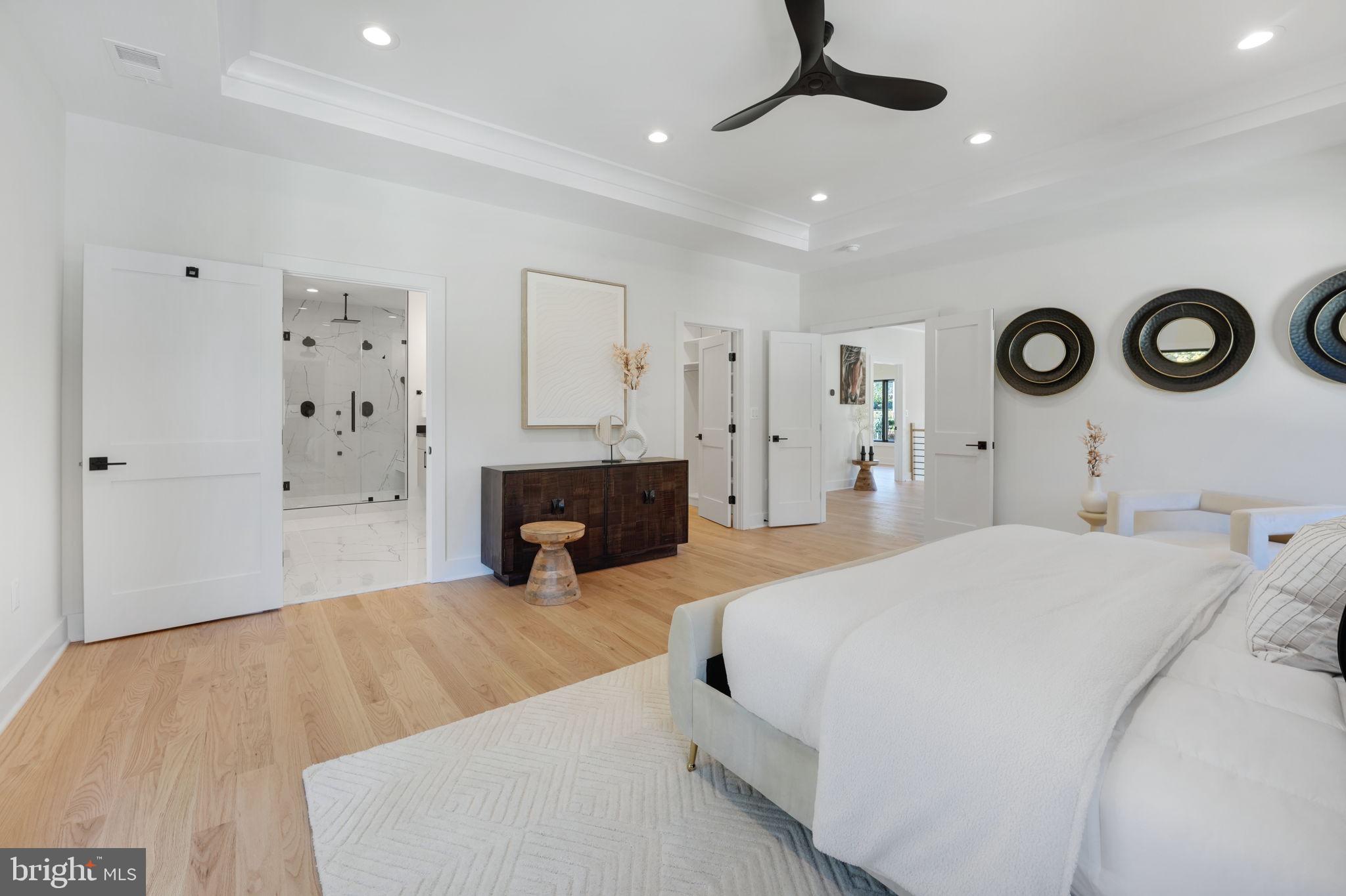 DONNA LEE GARDENS - Residential