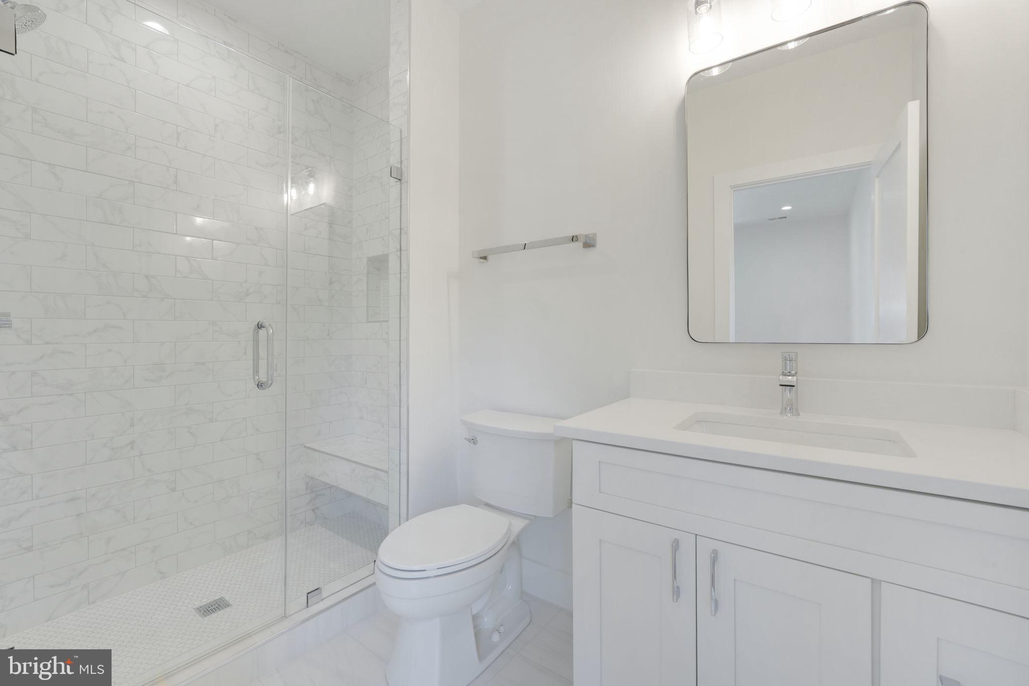 DONNA LEE GARDENS - Residential