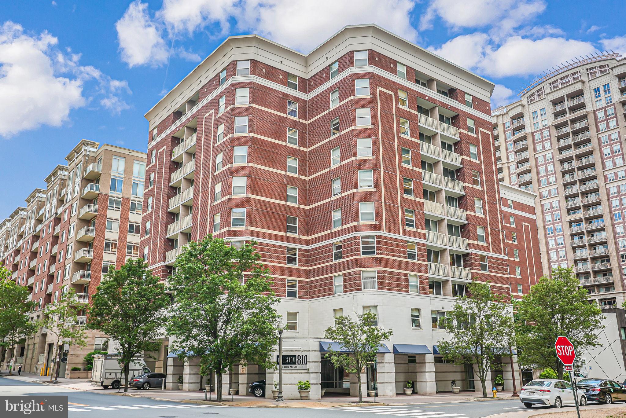 880 N POLLARD STREET 1021