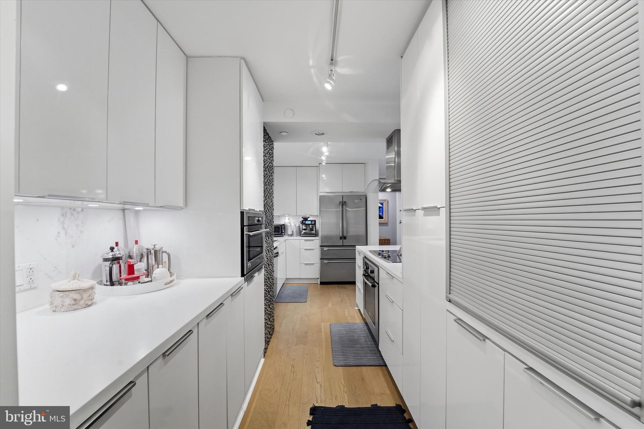 RITTENHOUSE SQUARE - Residential