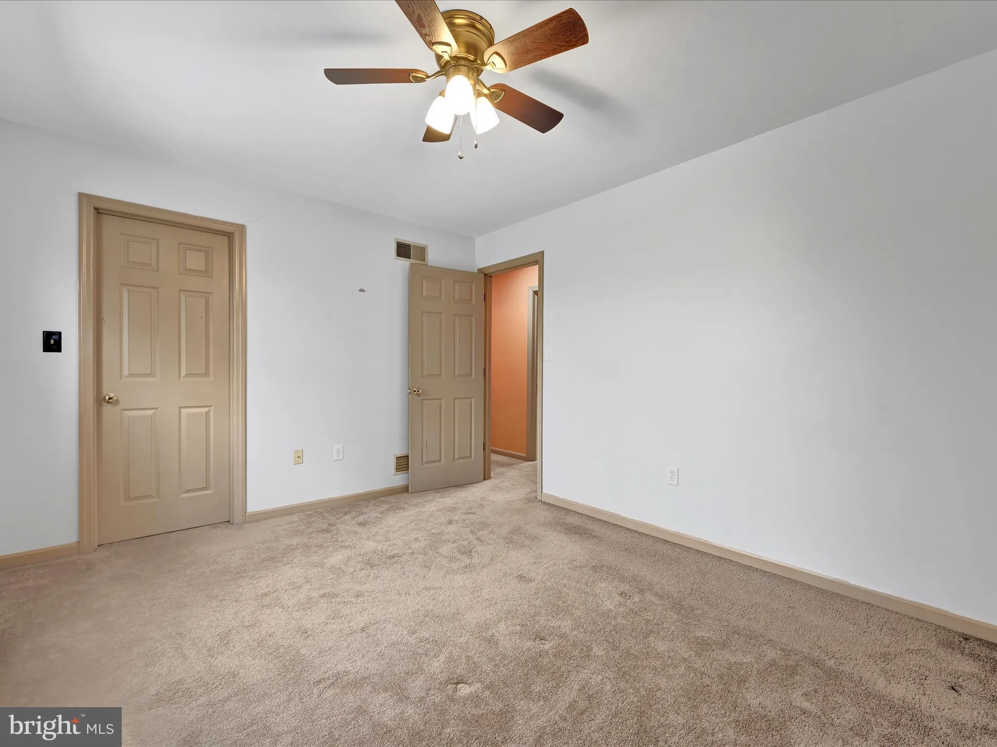 Mount Joy, Pennsylvania 17552, United States, 3 Bedrooms Bedrooms, ,2 BathroomsBathrooms,Residential,Pending,7041