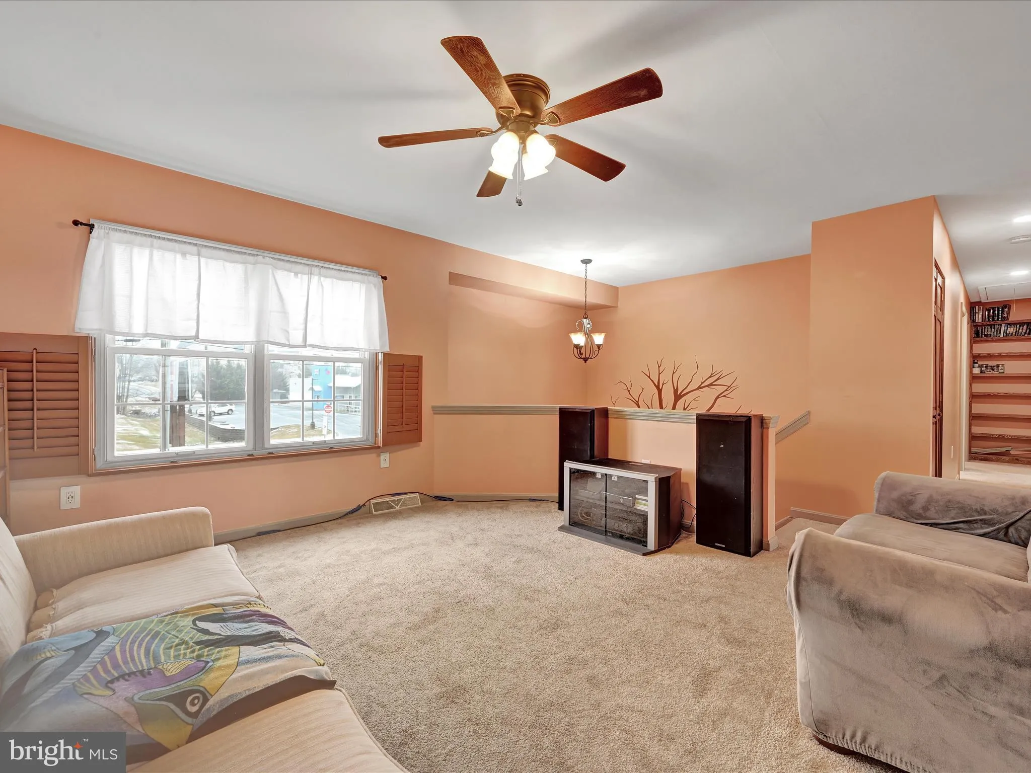 Mount Joy, Pennsylvania 17552, United States, 3 Bedrooms Bedrooms, ,2 BathroomsBathrooms,Residential,Pending,7041