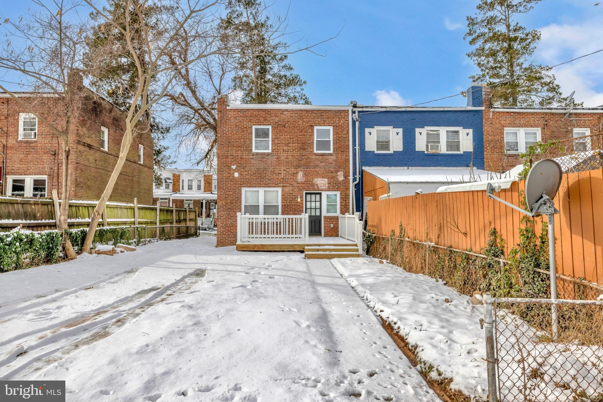 GREENSPRING - Residential