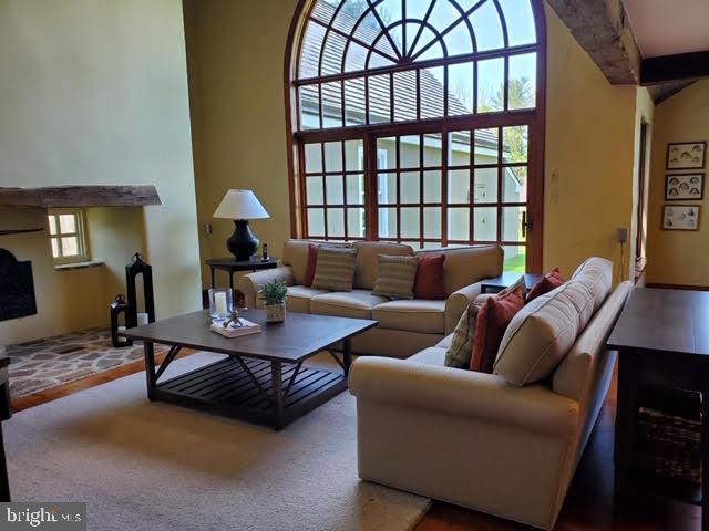 LEOPARD FARMS - Residential