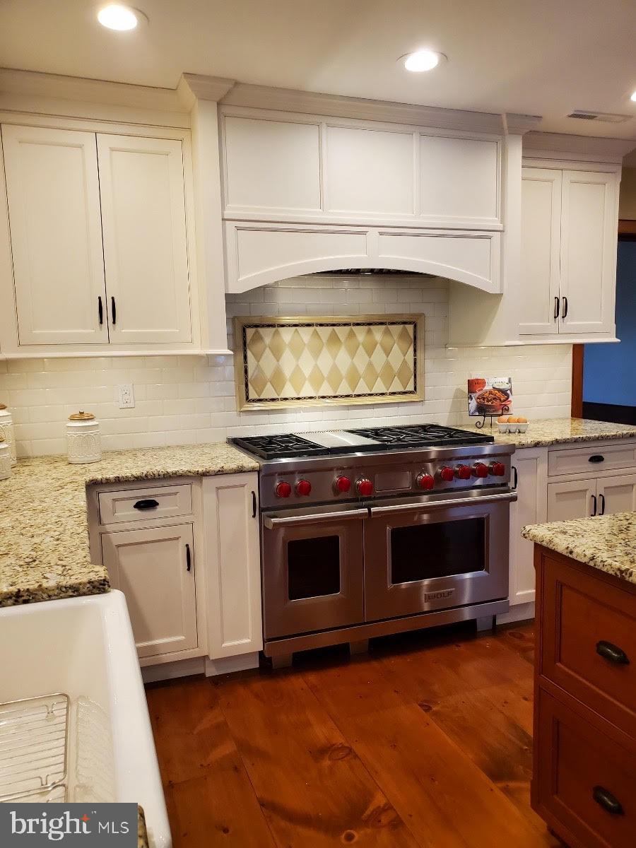 LEOPARD FARMS - Residential