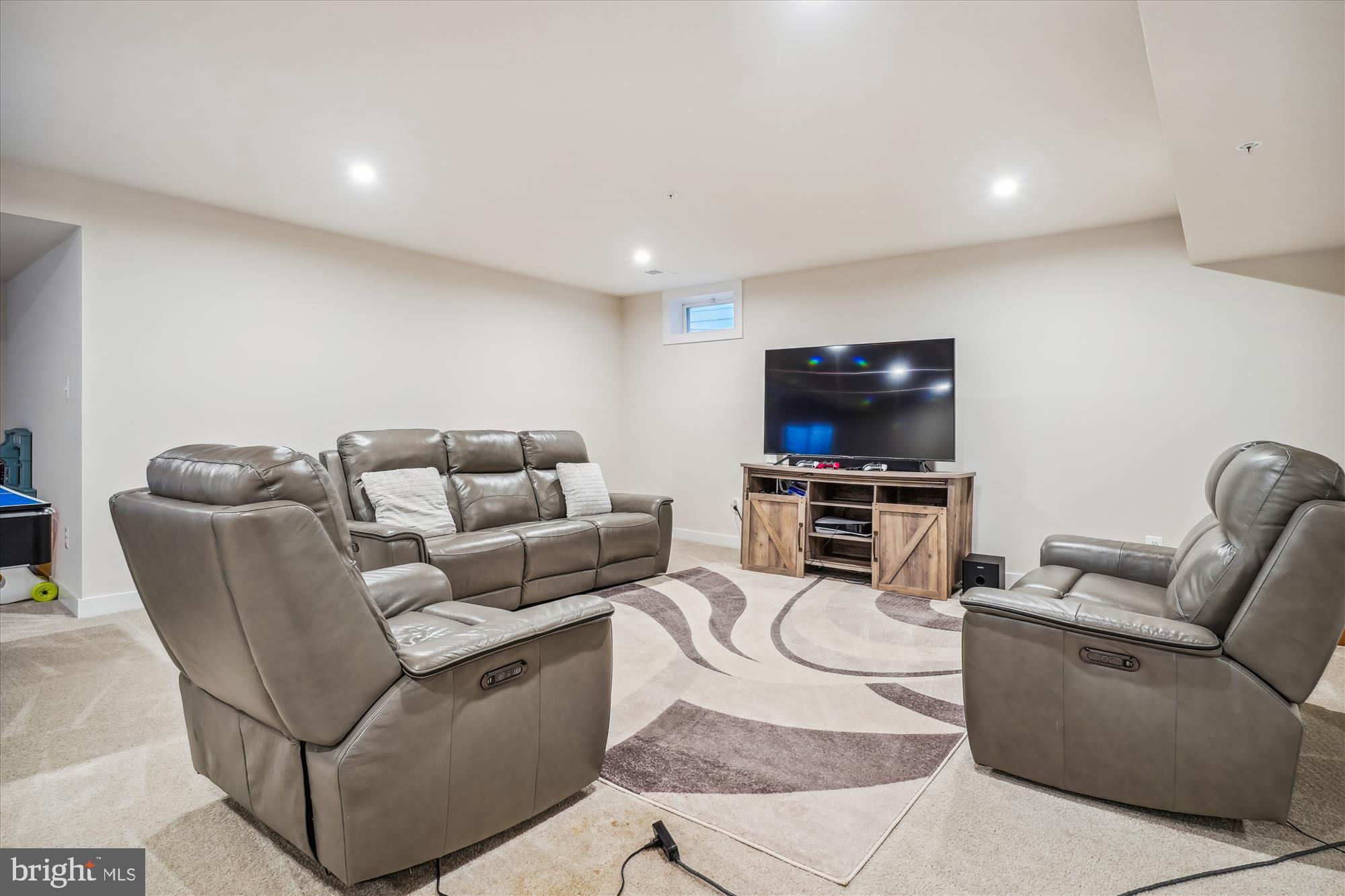 POTOMAC SHORES - Residential Lease