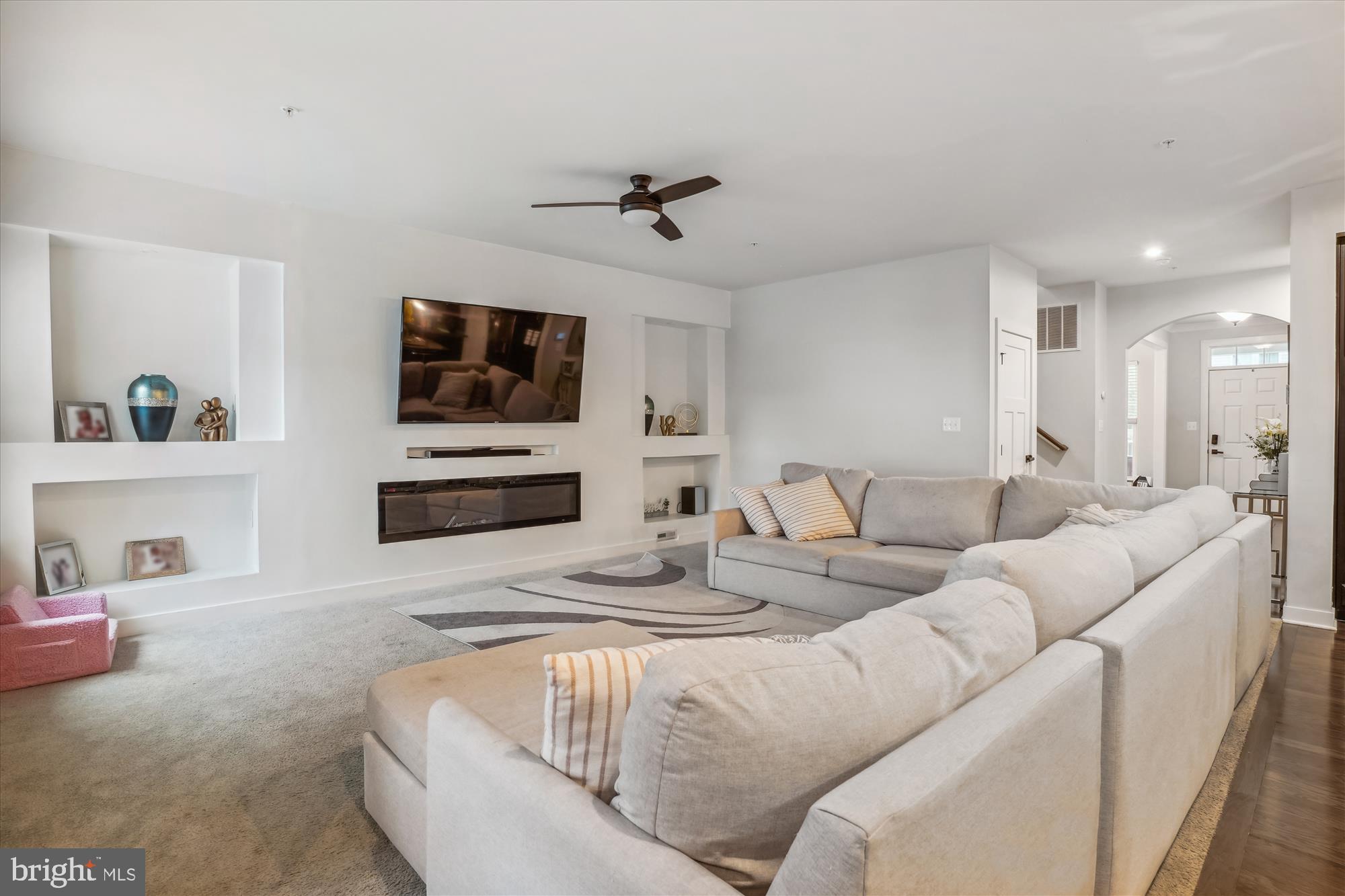 POTOMAC SHORES - Residential Lease