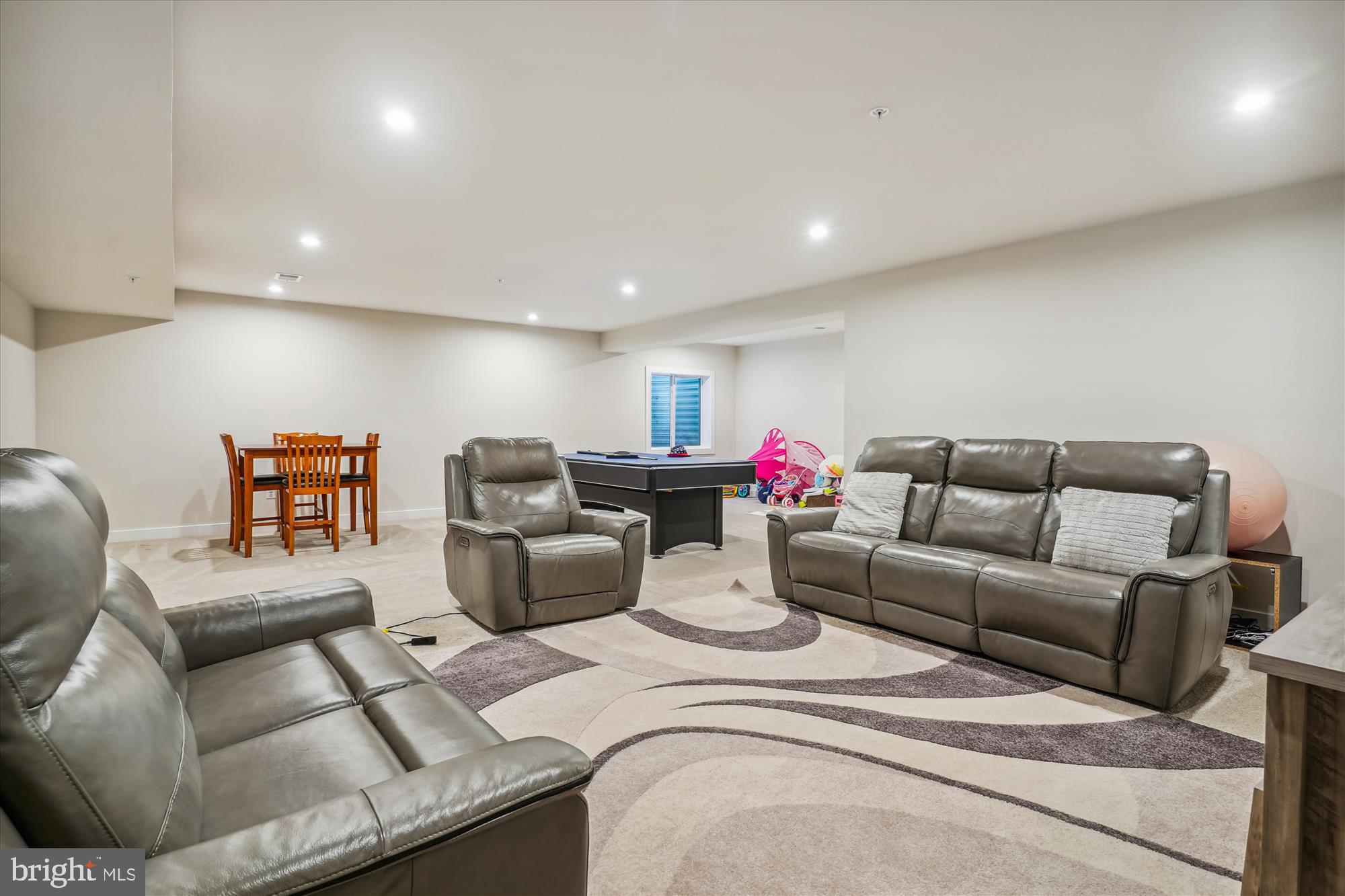 POTOMAC SHORES - Residential Lease