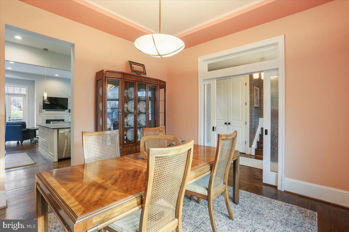 KENSINGTON KNOLLS - Residential