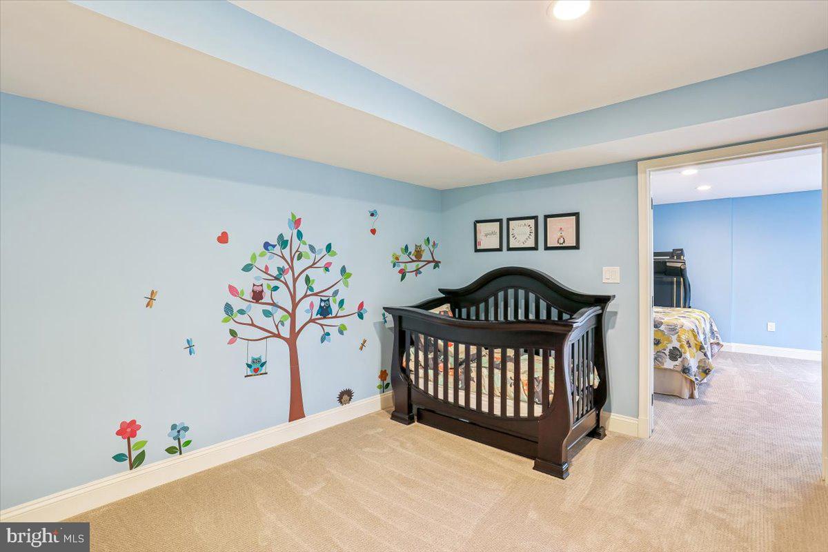 KENSINGTON KNOLLS - Residential