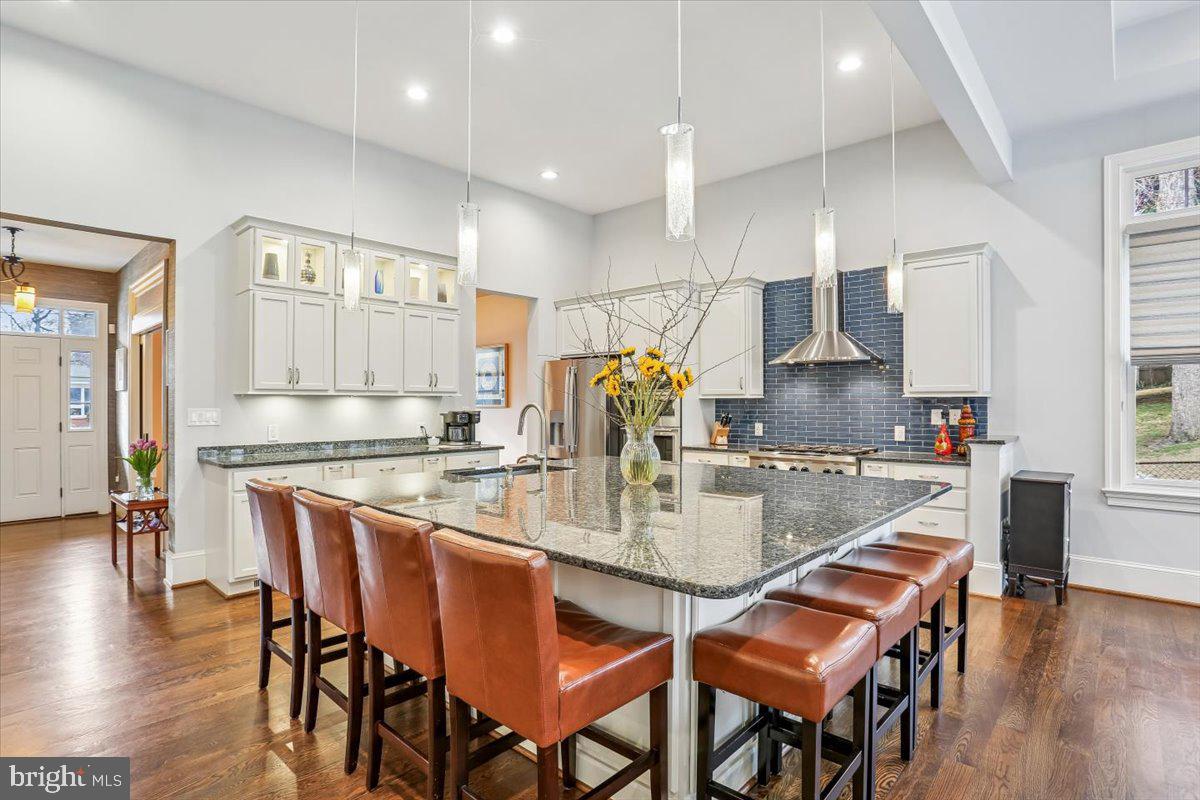 KENSINGTON KNOLLS - Residential