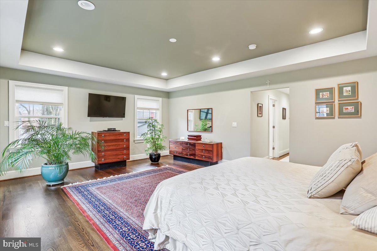 KENSINGTON KNOLLS - Residential