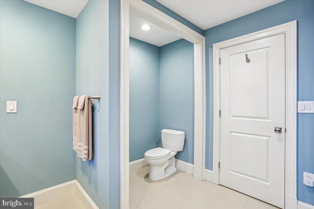 KENSINGTON KNOLLS - Residential