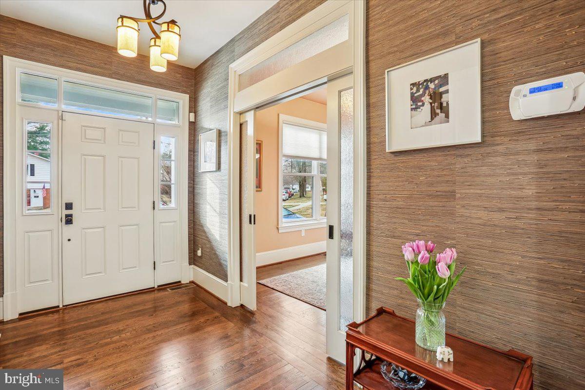 KENSINGTON KNOLLS - Residential