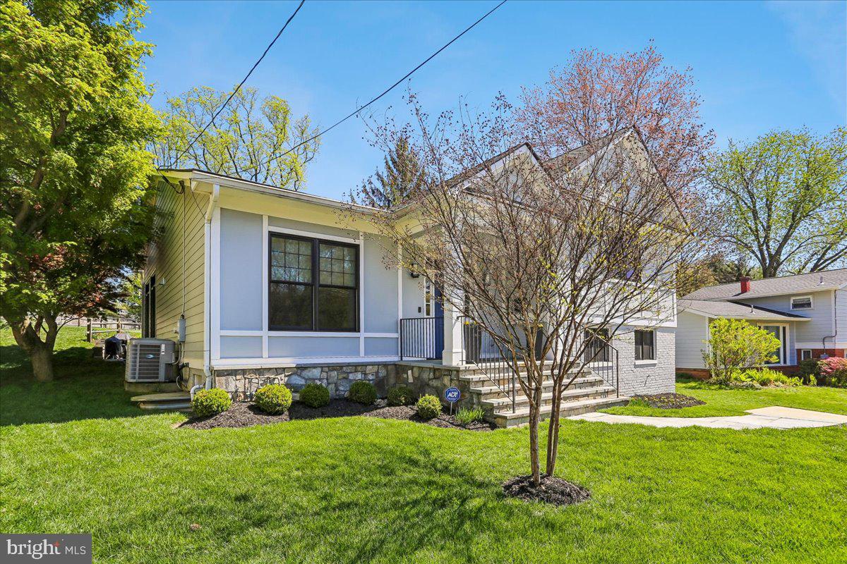 KENSINGTON KNOLLS - Residential