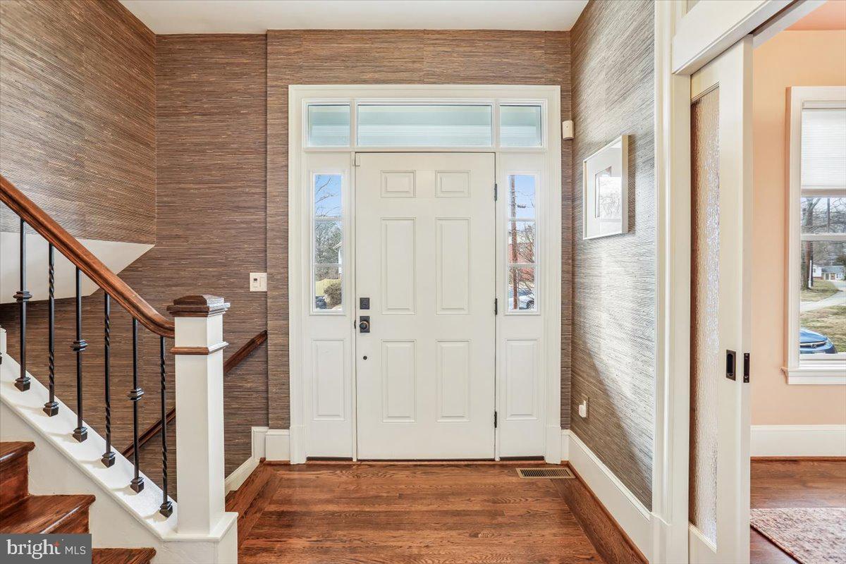 KENSINGTON KNOLLS - Residential