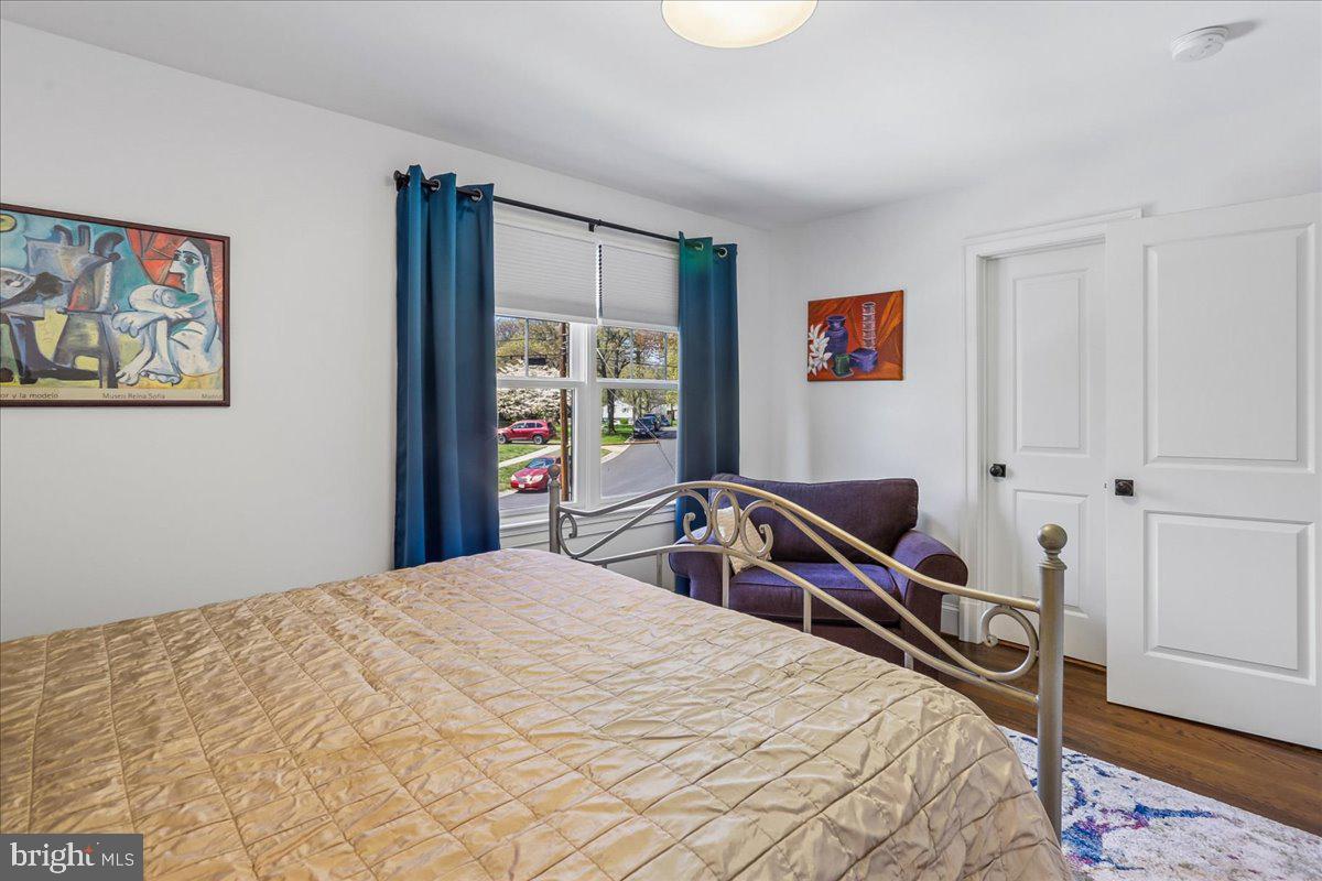 KENSINGTON KNOLLS - Residential