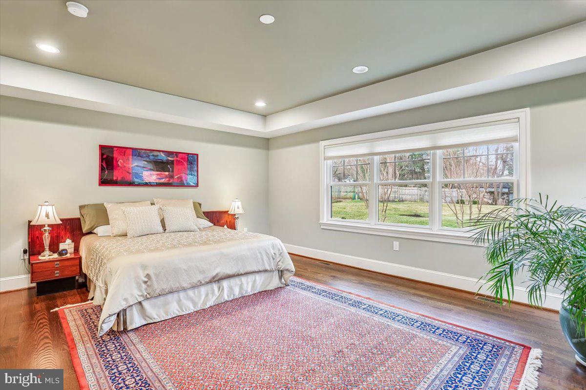 KENSINGTON KNOLLS - Residential