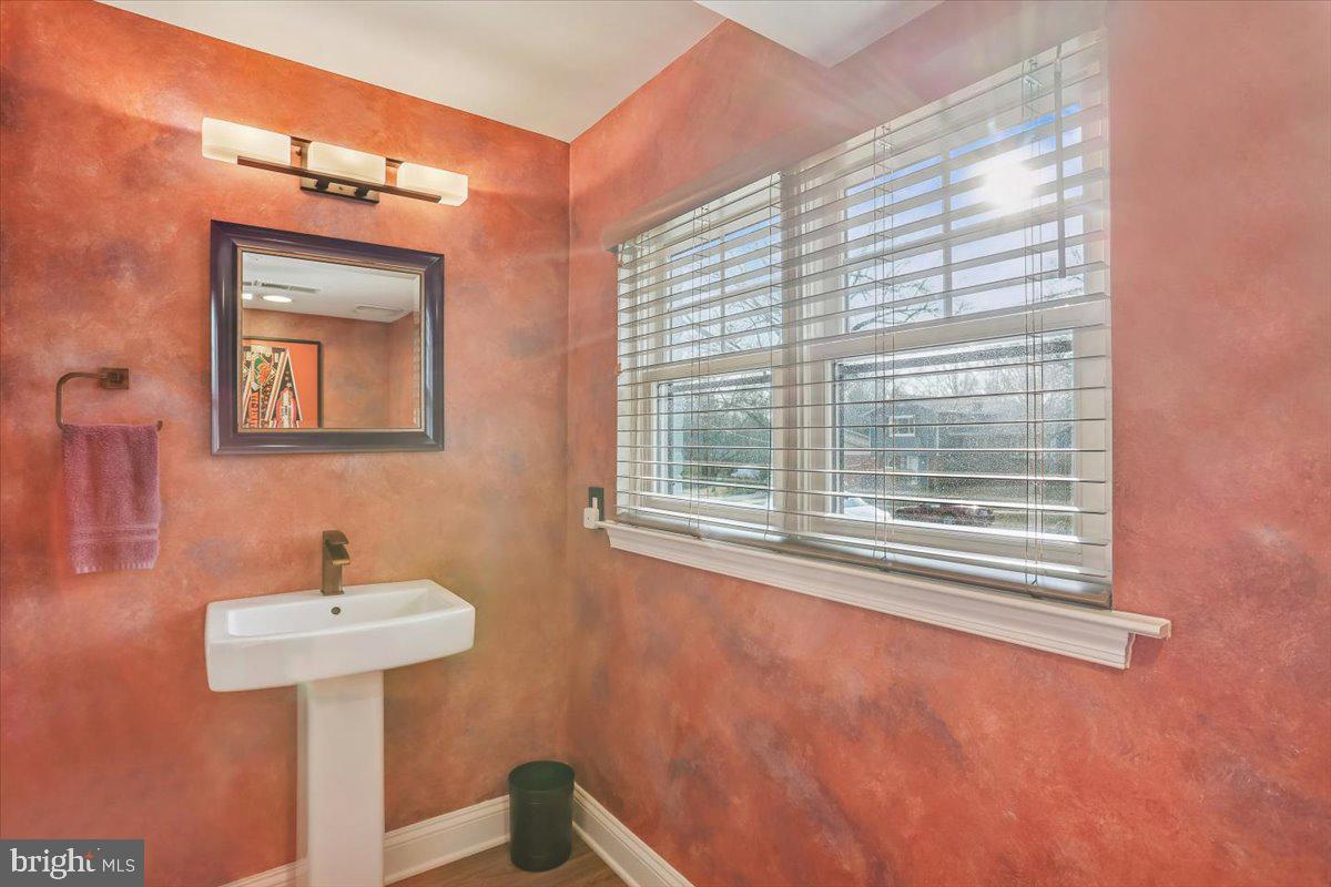 KENSINGTON KNOLLS - Residential