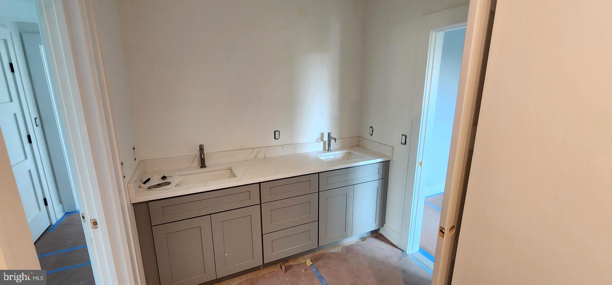 BALLSTON - Residential