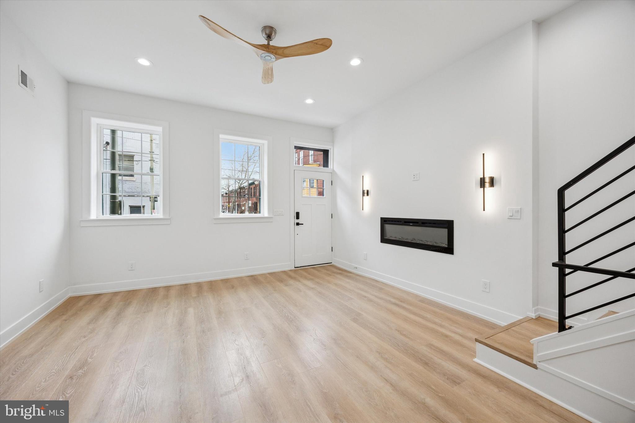 POINT BREEZE - Residential