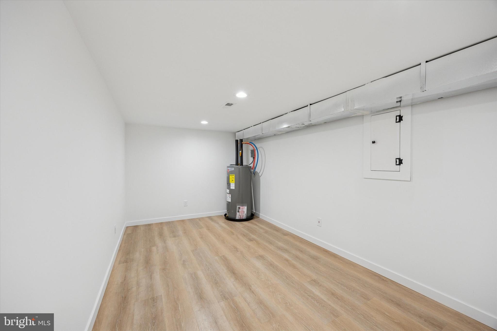 POINT BREEZE - Residential