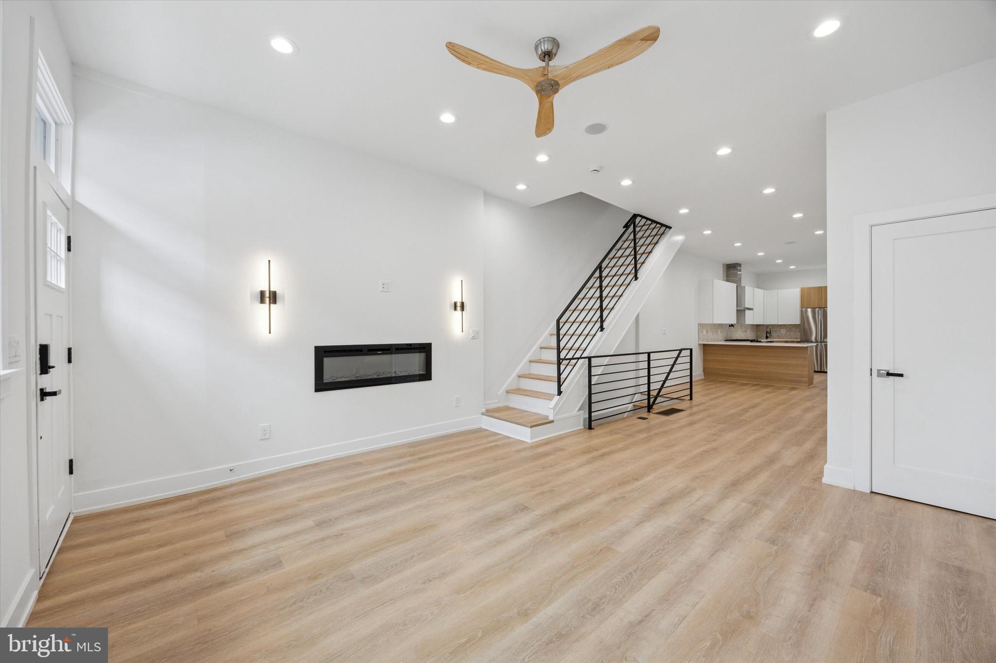 POINT BREEZE - Residential