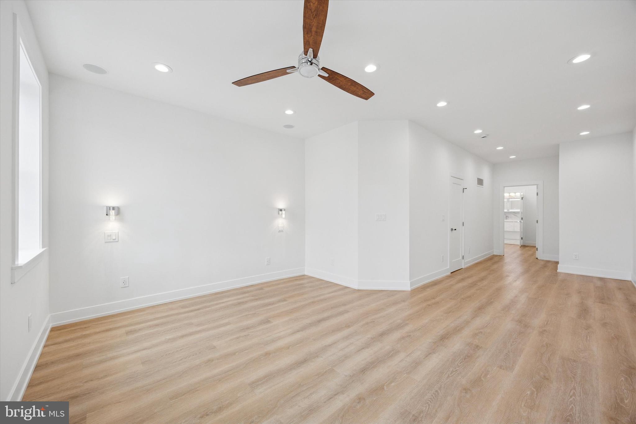 POINT BREEZE - Residential