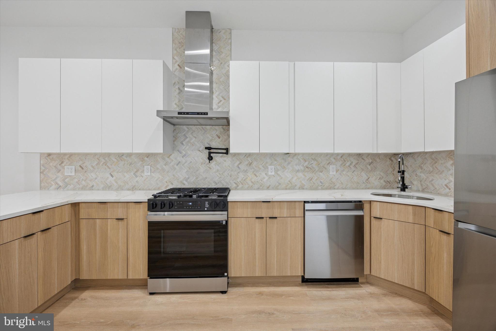 POINT BREEZE - Residential