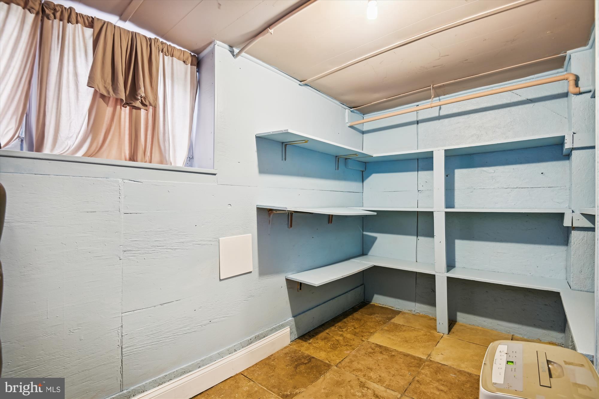 WINCHESTER - Residential