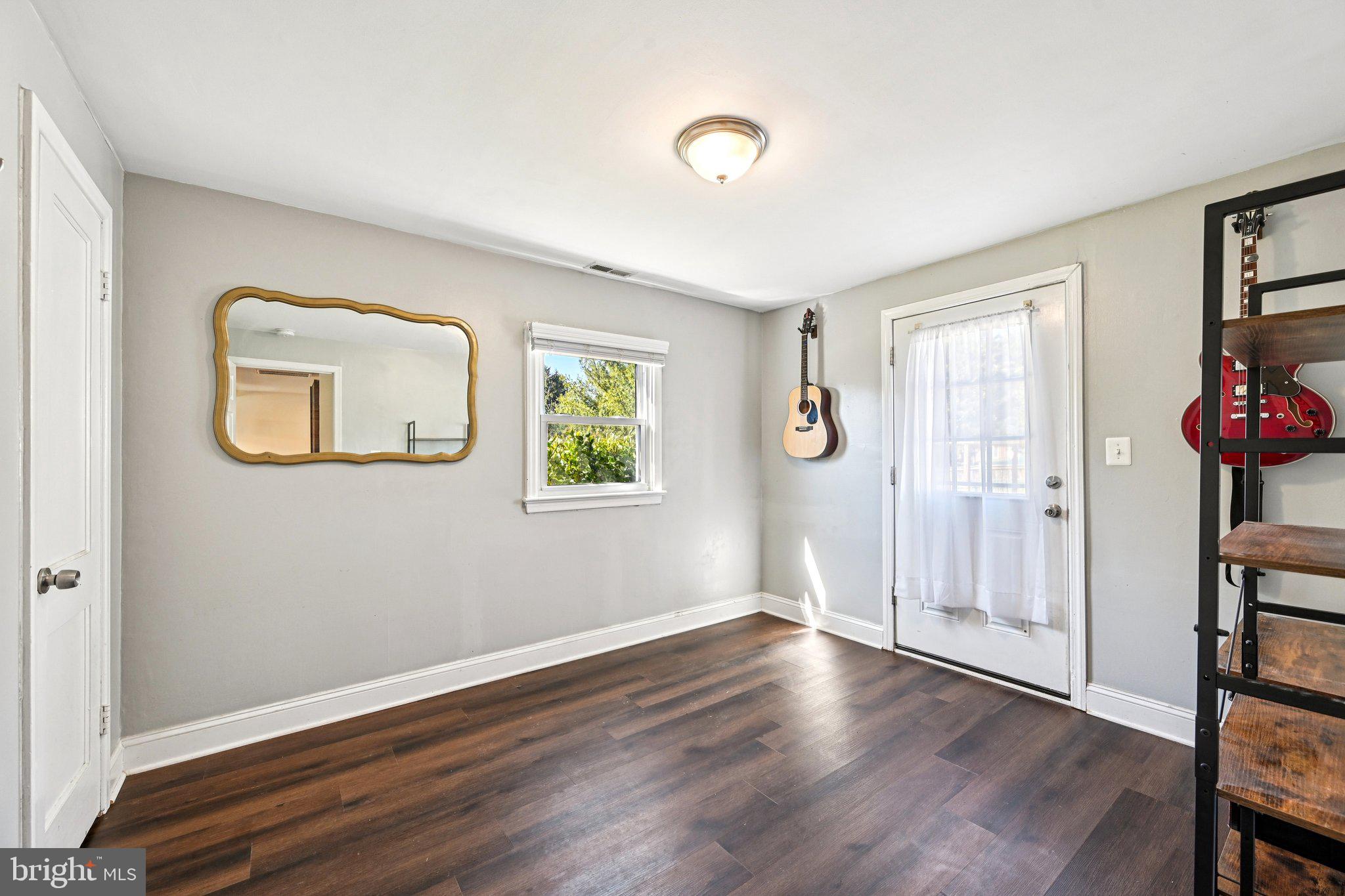 ELDERSBURG - Residential