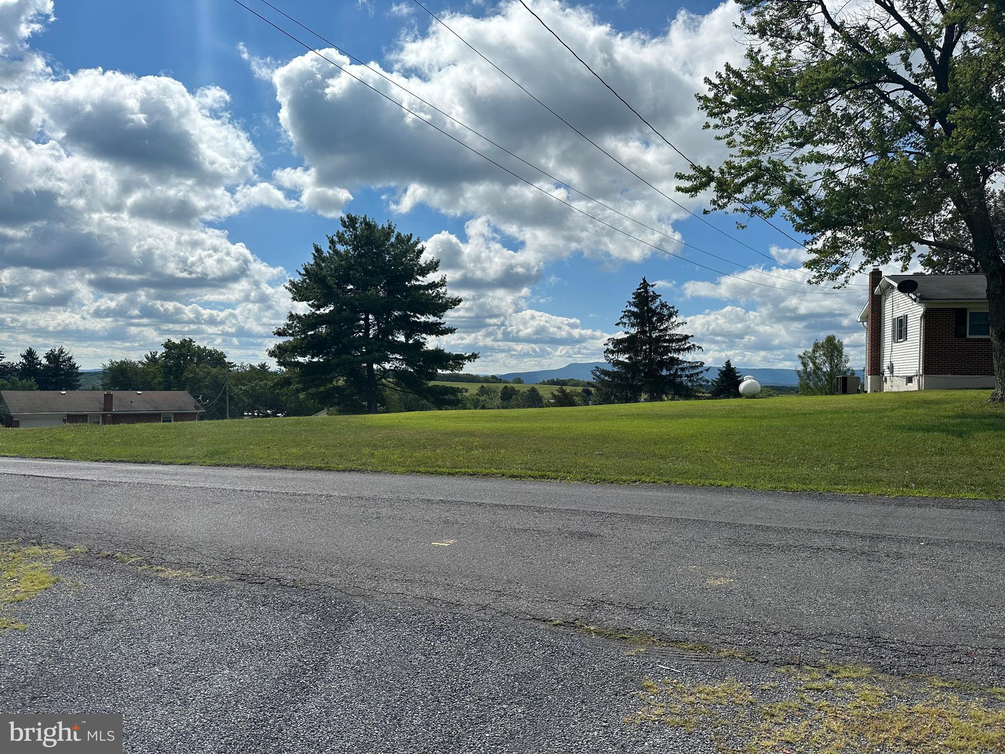 OLD SUNRISE SUMMIT - Residential