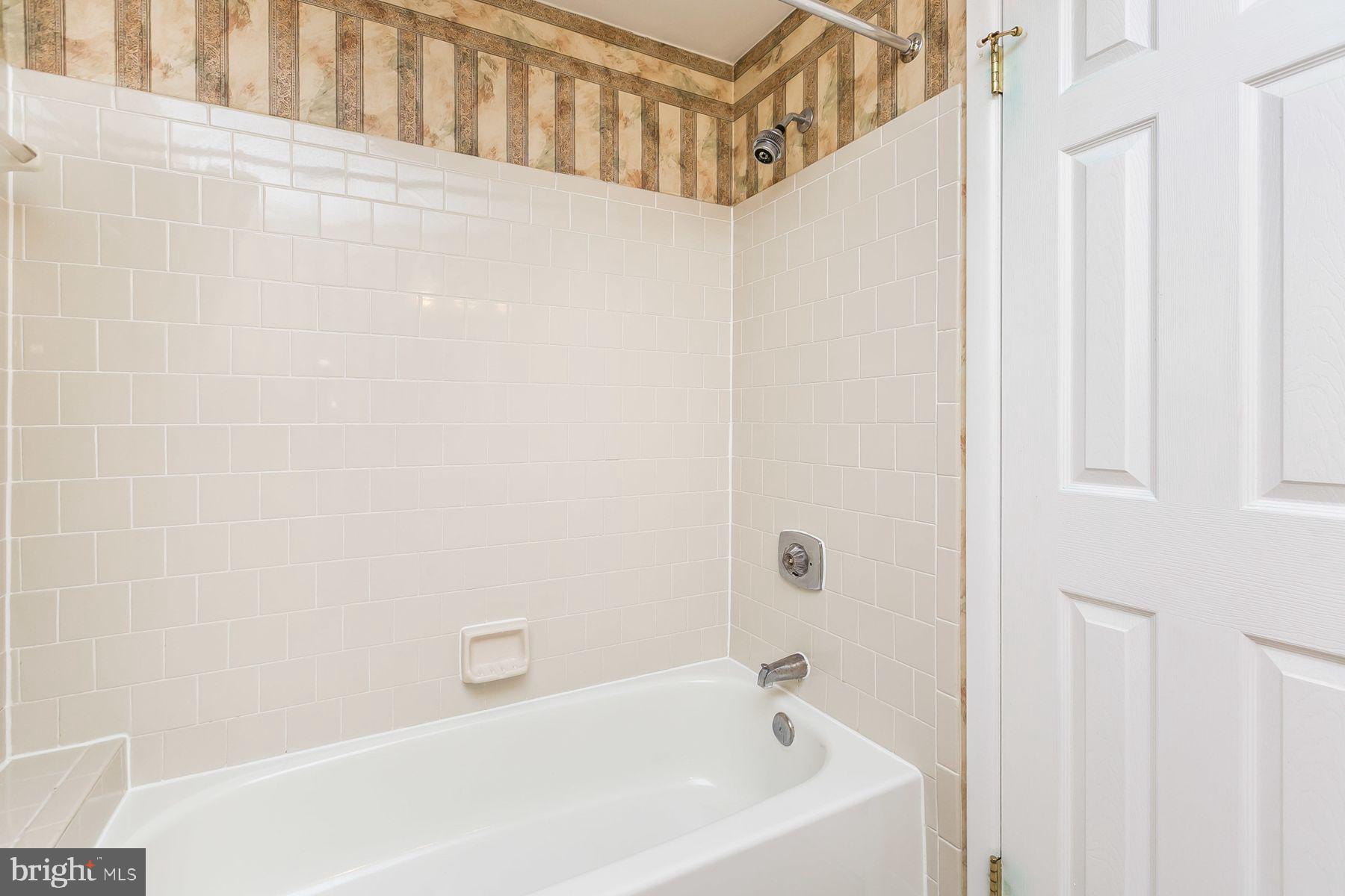 OTTERBEIN - Residential Lease