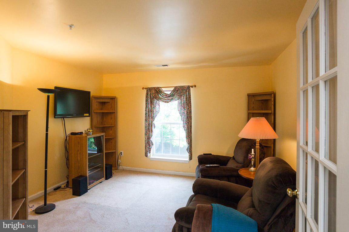 FOX RUN ESTATES - Residential