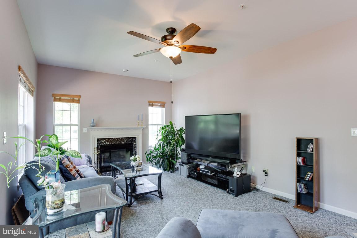 FOX RUN ESTATES - Residential