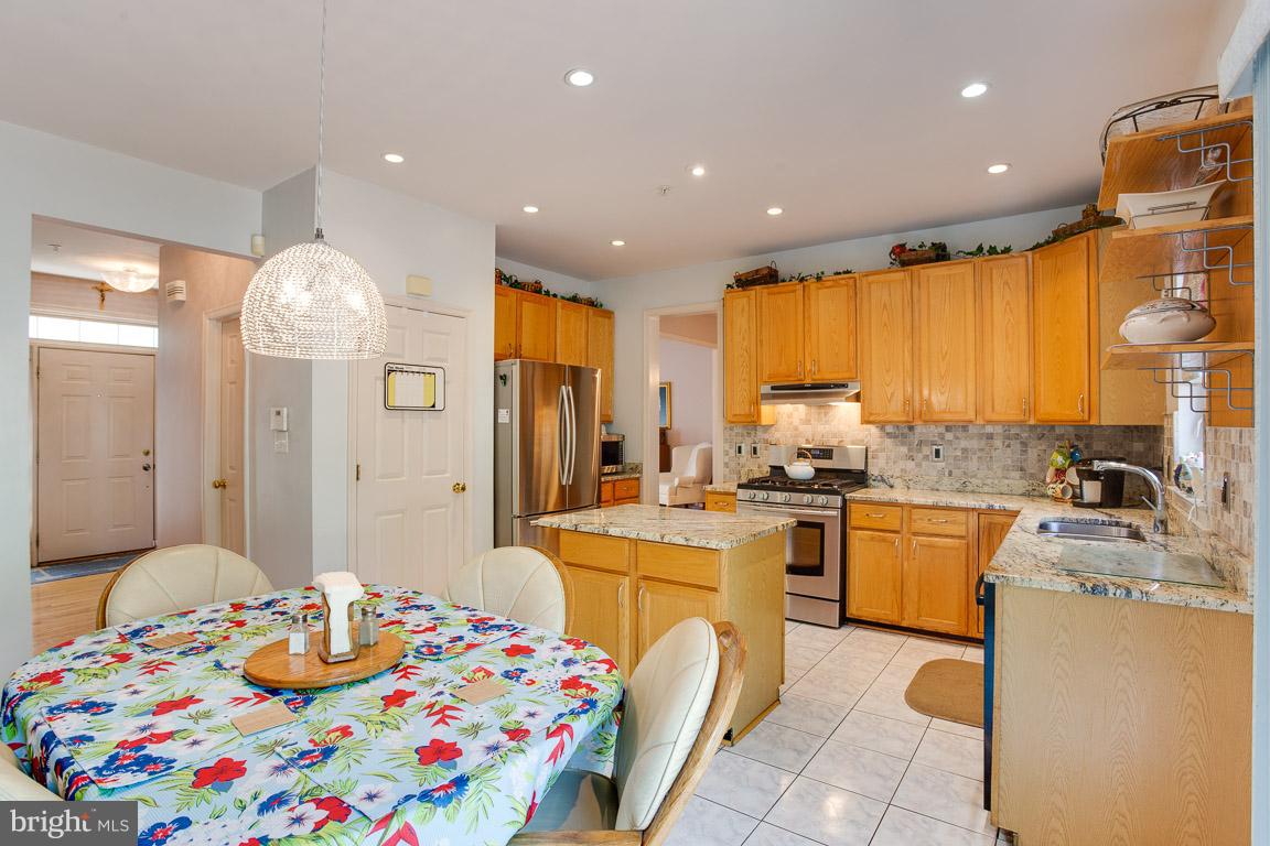 FOX RUN ESTATES - Residential