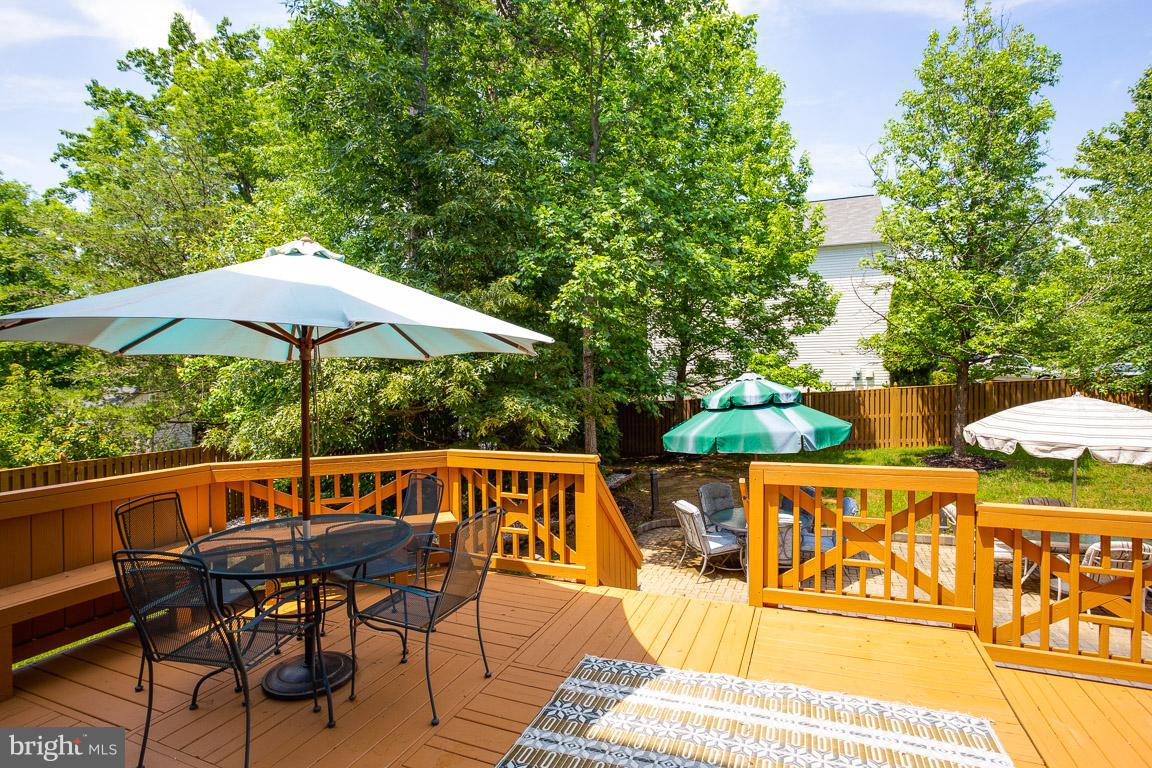 FOX RUN ESTATES - Residential