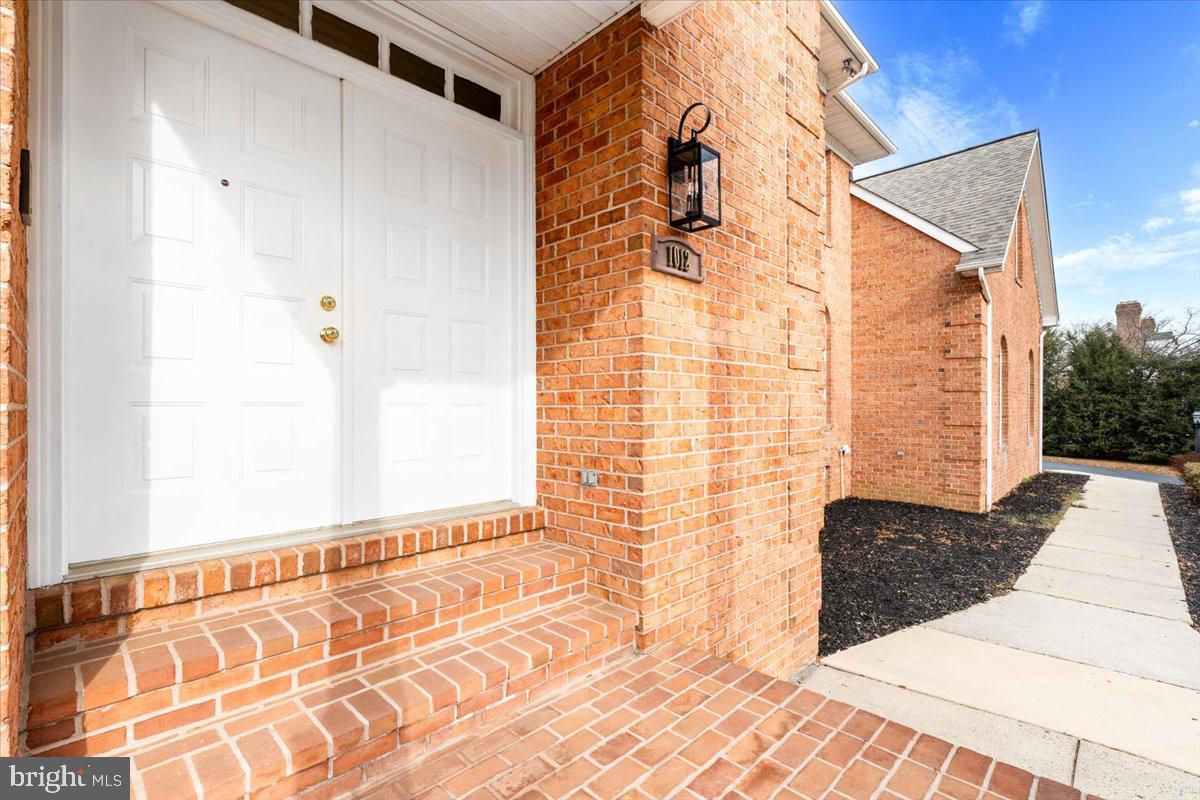 1012 GLENANGUS DRIVE