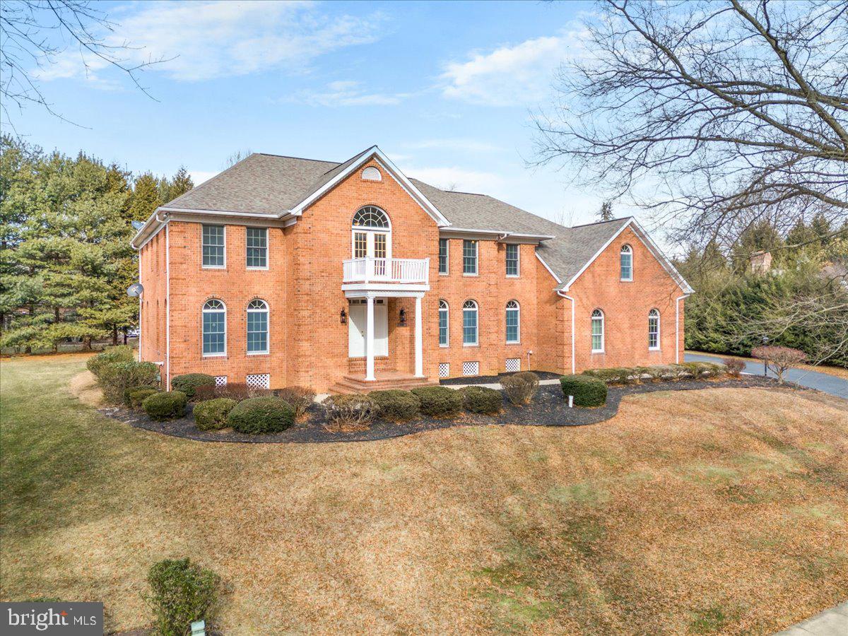 1012 GLENANGUS DRIVE