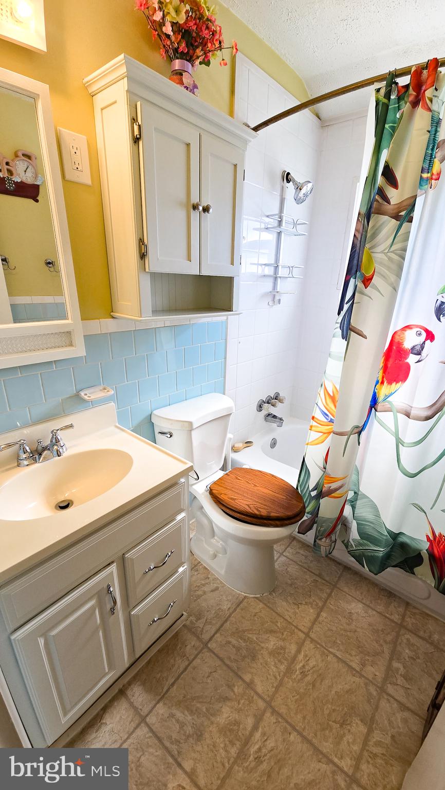 COUNTRY RIDGE - Residential