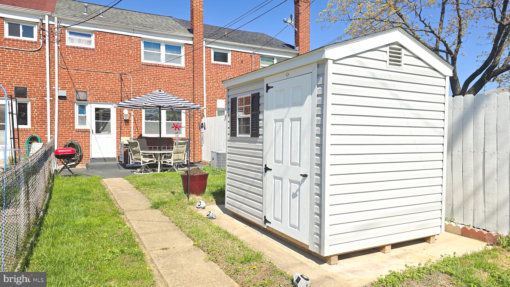 COUNTRY RIDGE - Residential